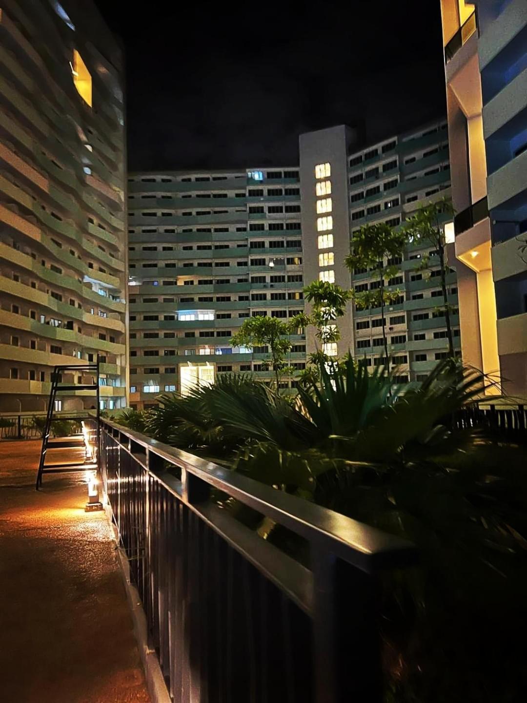 Acellyne'S Suites At The Residences At Commonwealth By Century Quezon City Exterior foto