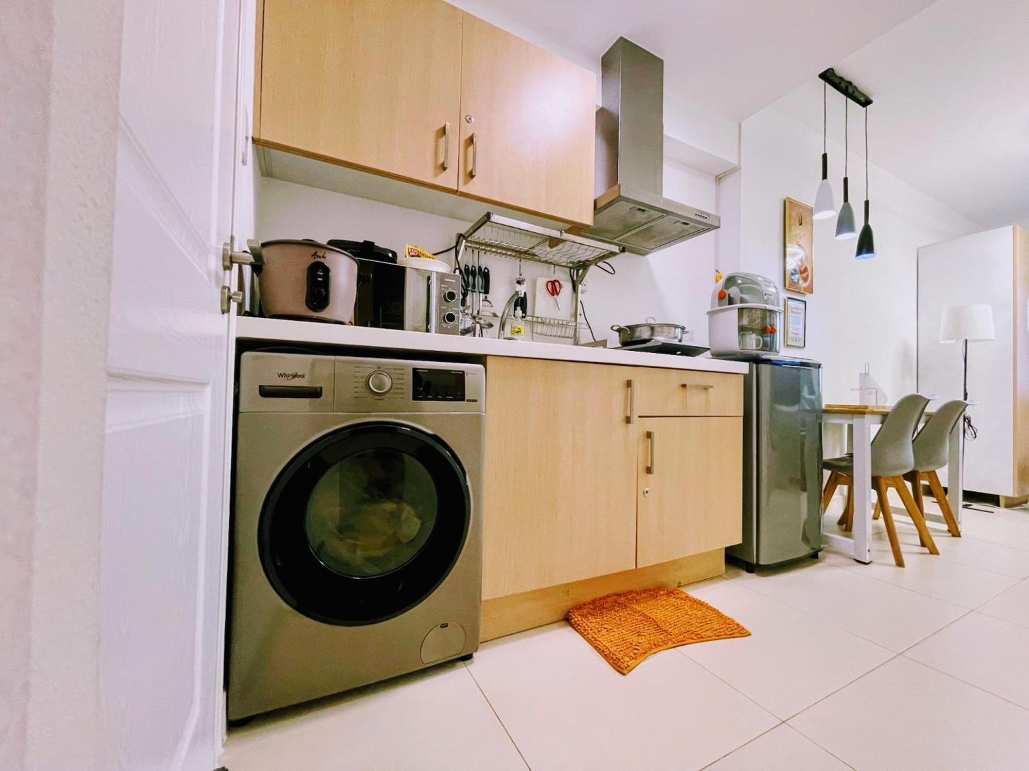 Acellyne'S Suites At The Residences At Commonwealth By Century Quezon City Zimmer foto
