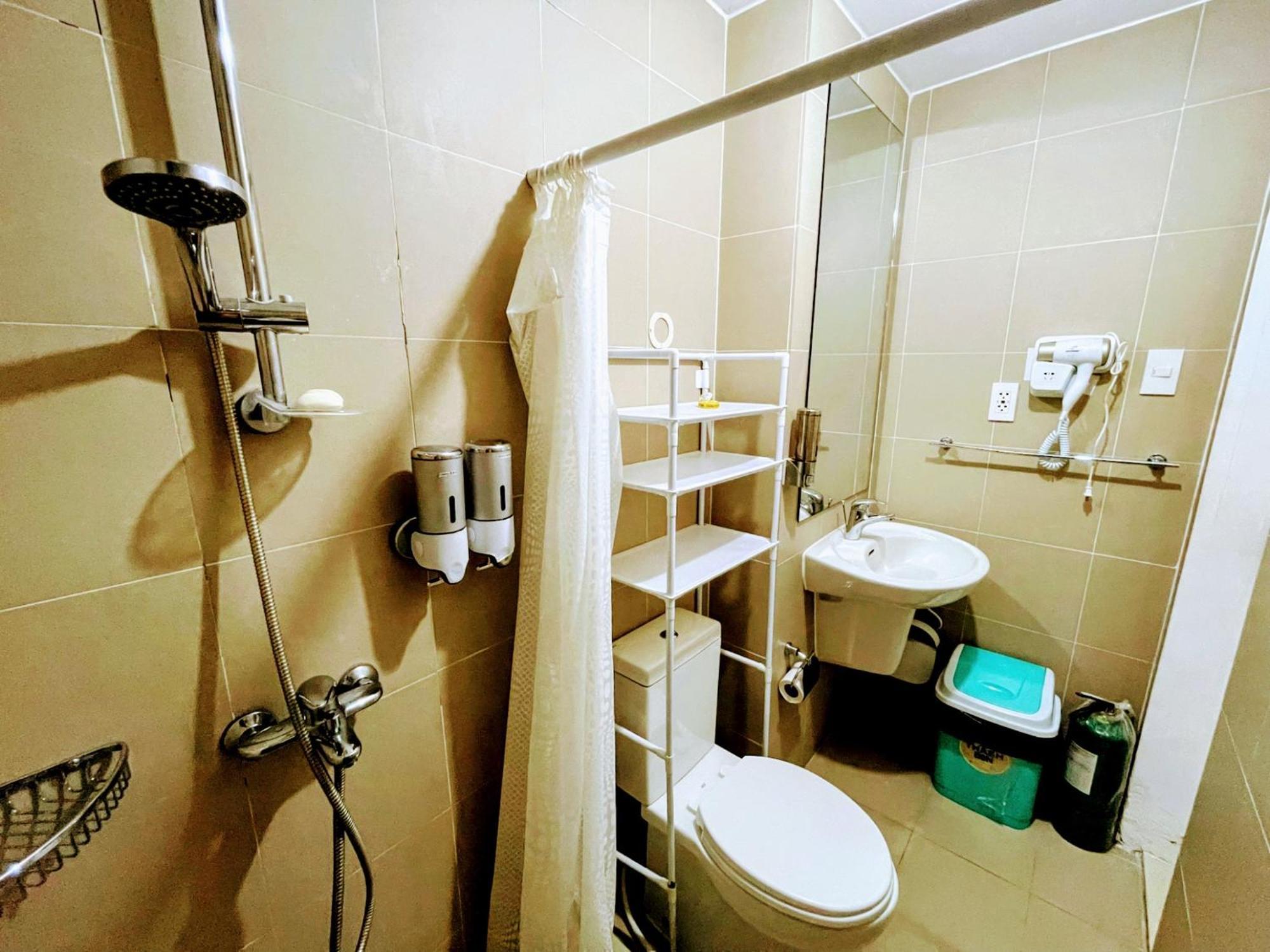 Acellyne'S Suites At The Residences At Commonwealth By Century Quezon City Zimmer foto